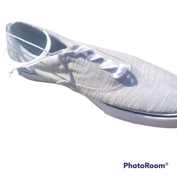 Universal Thread Women's Gray & White Keds Style Tennis Shoes - Picture 2 of 5